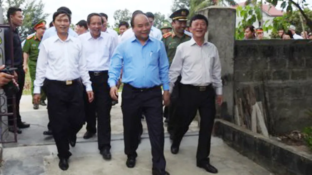 Thủ tướng đi thăm xã nông thôn mới  Đức Trạch