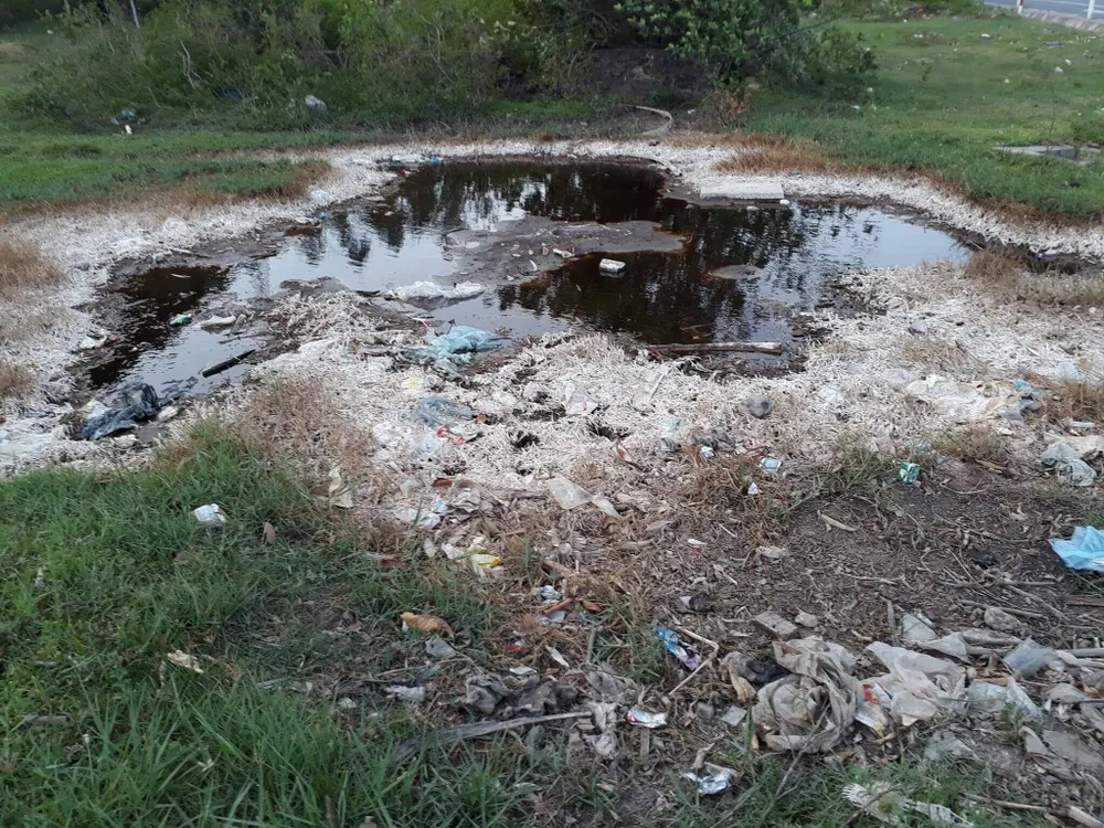 Bão số 10 quật lộ kho hóa chất độc hại gần khu dân cư ở Quảng Bình? ảnh 4