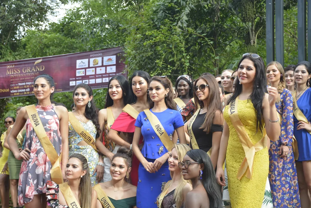 Miss Grand International 2017: Người đẹp yêu kiều soi nhan sắc bên dòng Nhật Lệ ảnh 13