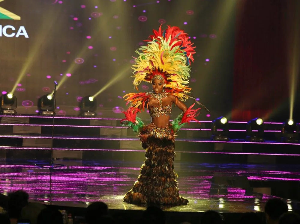 Hoa hậu Hòa bình thế giới 2017: Lộng lẫy vũ điệu trang phục dân tộc ảnh 7