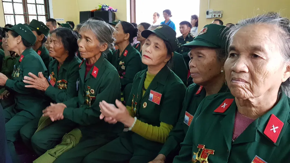 Kỷ niệm 50 năm Đại đội nữ pháo binh Ngư Thủy anh hùng ảnh 1