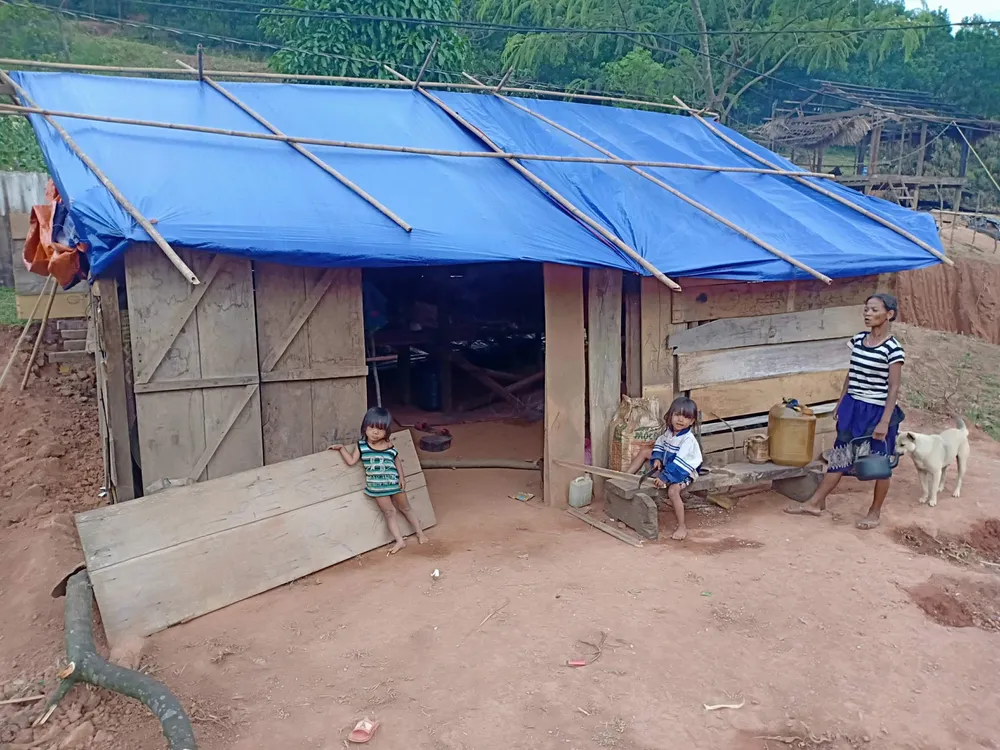 Quảng Bình: Huyện xóa mái tranh nghèo giúp dân, xã làm ngơ cho kẻ tù treo đến phá ảnh 3