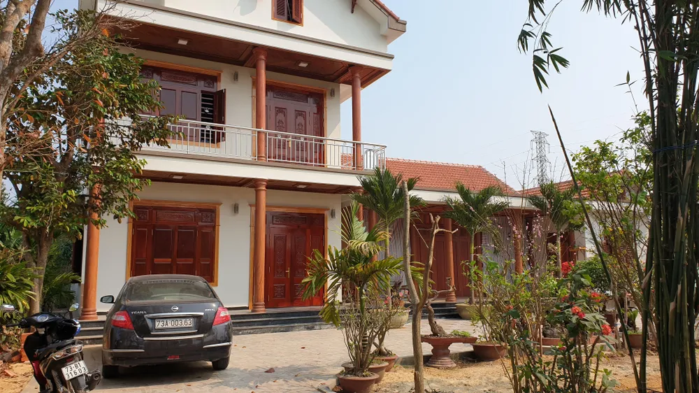 Khởi tố cán bộ Hội Nông dân tỉnh Quảng Bình lừa chạy việc ảnh 1