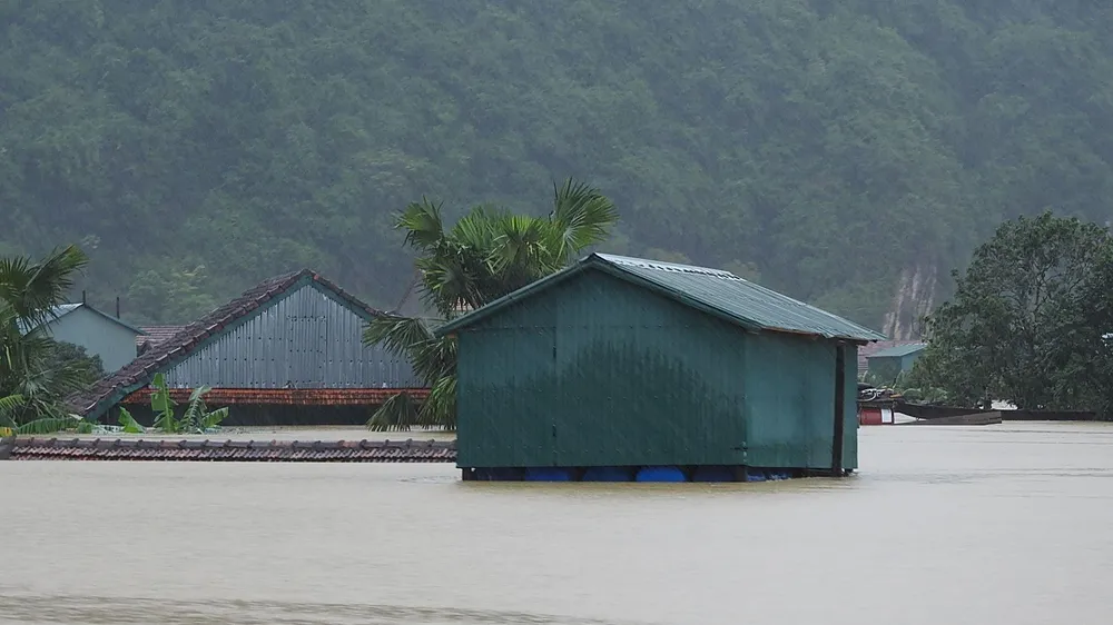 Mưa lớn, lũ dâng ngập Tân Hóa vượt mốc năm 2016 ảnh 11