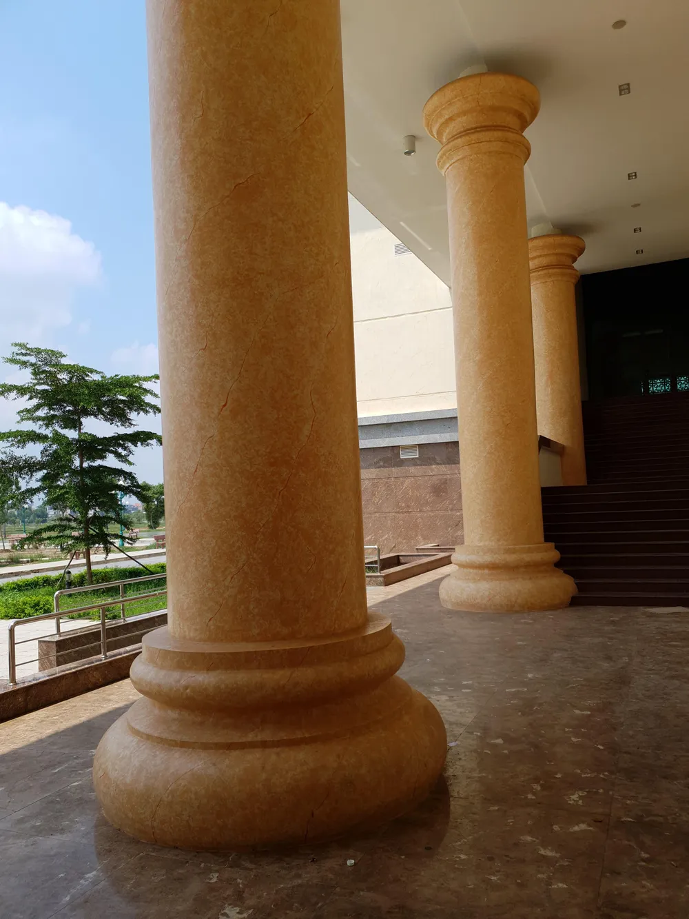 Quảng Bình: Nhà hát hơn 216 tỷ đồng nứt tứ phía ảnh 6