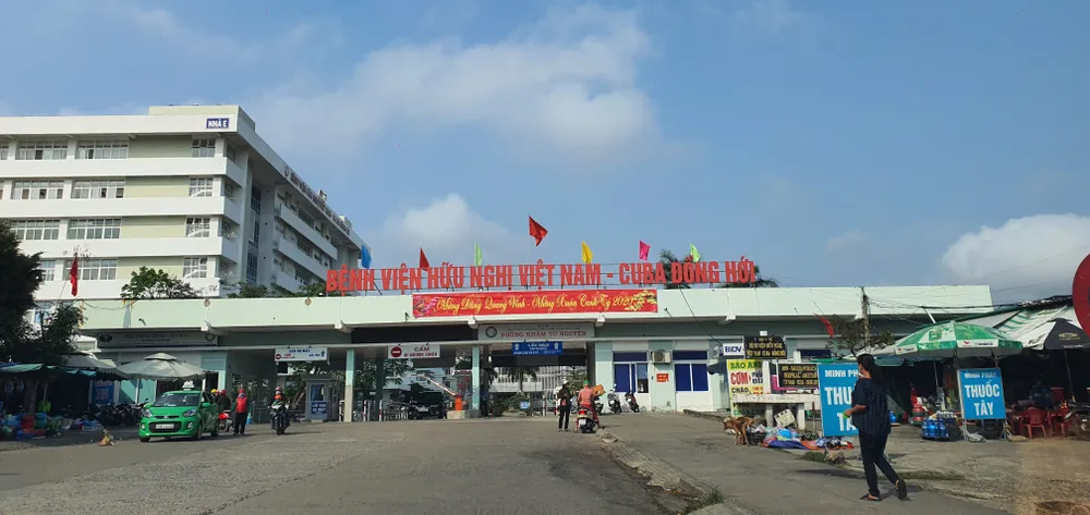 Bệnh viện Việt Nam-Cu Ba (Quảng Bình) cứu sông bệnh nhân vỡ tim và tụy