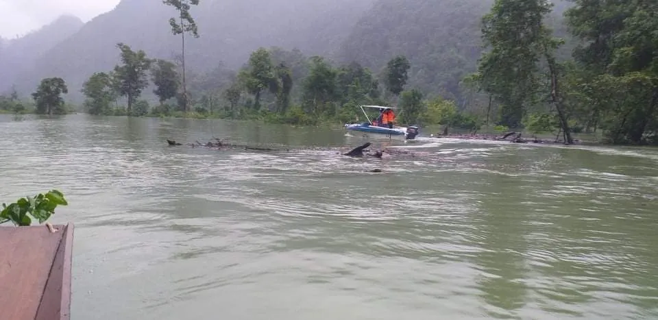 Hơn 12.000 nhà dân ở Quảng Bình ngập nặng ảnh 10