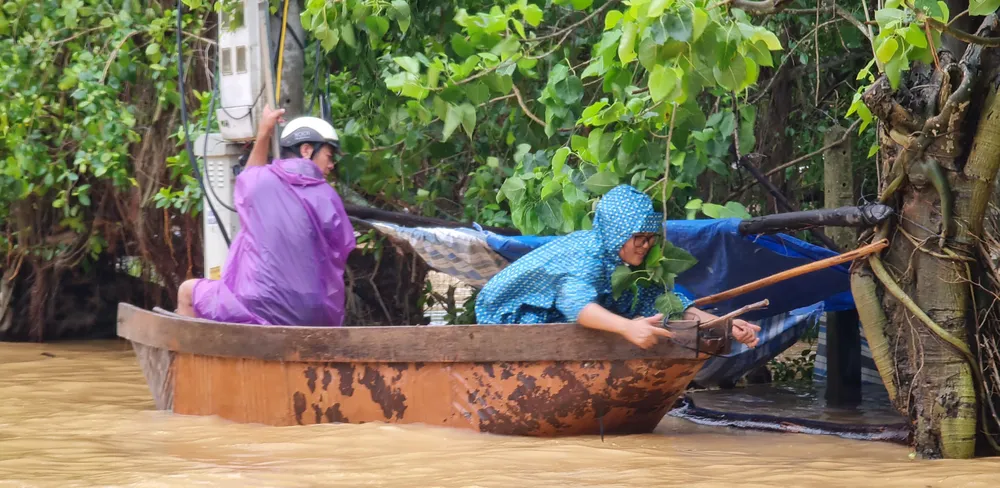 Rốn lũ Tân Ninh ngập nặng ảnh 2