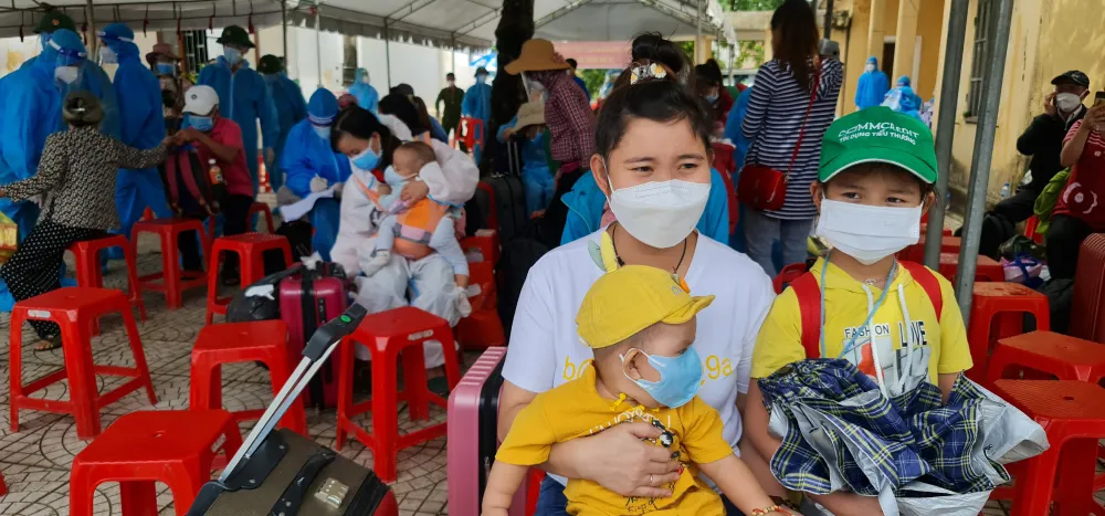 Quảng Bình: Đón hàng ngàn người dân về quê bằng tàu hỏa  ảnh 7