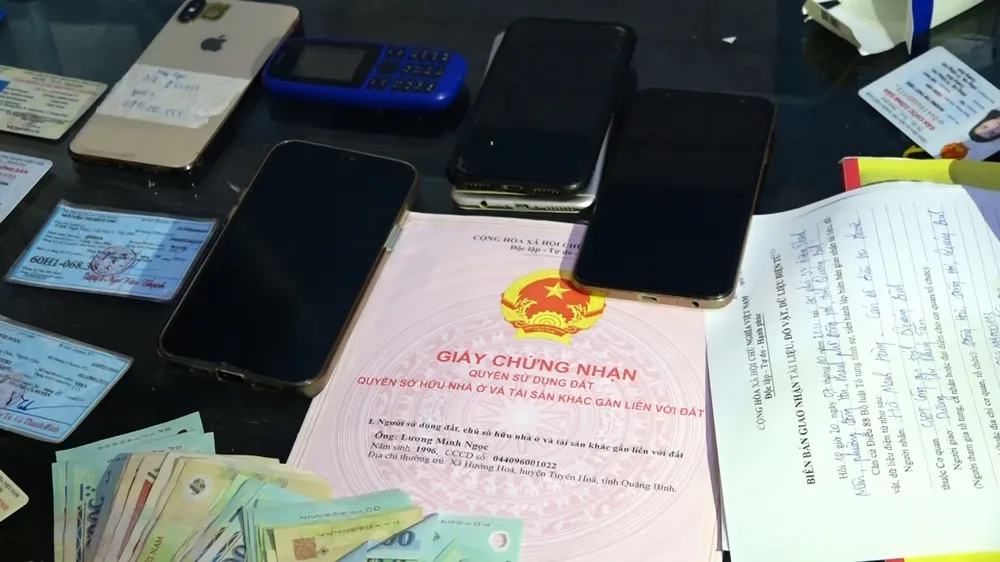 Quảng Bình: Bắt 2 đối tượng cho vay nặng lãi lên đến 365% /năm ảnh 1