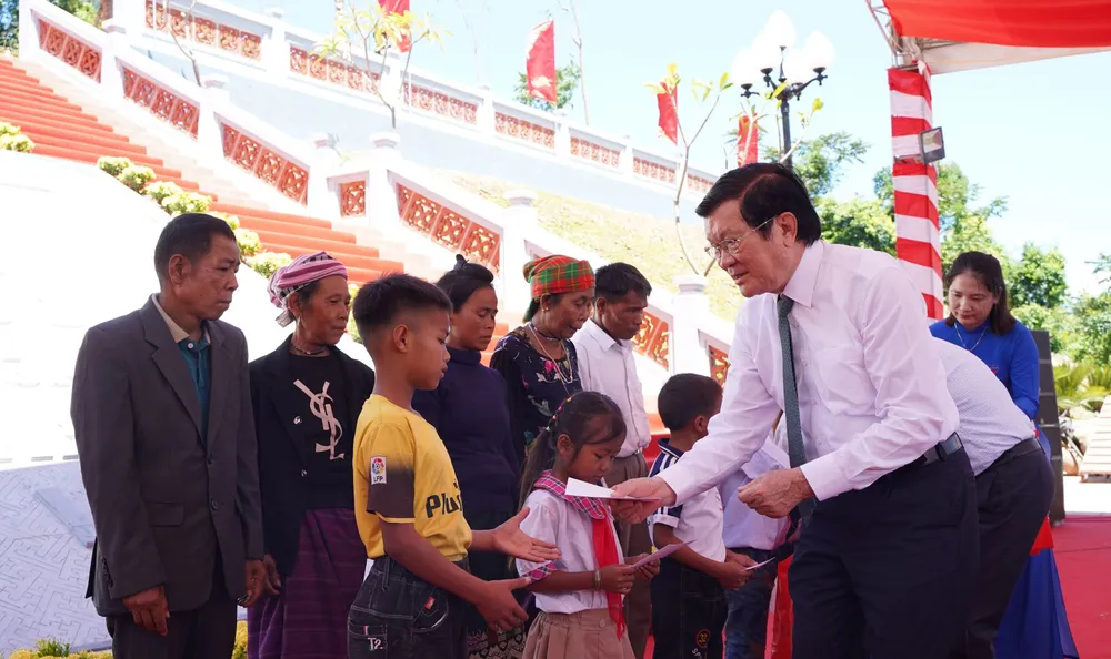 Khánh thành Đền tưởng niệm anh hùng liệt sĩ Trường Sơn, đường 20 Quyết Thắng, trọng điểm Cà Roòng – ATP ảnh 2