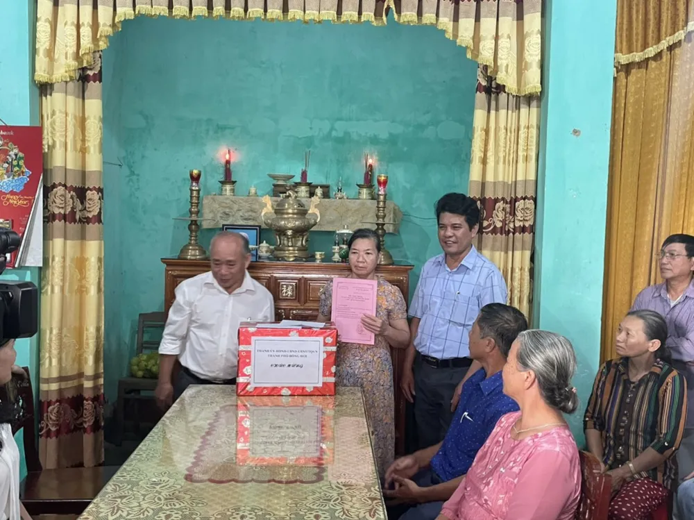 Xúc động người phụ nữ Quảng Bình gặp lại người thân sau 19 năm bị lừa sang Trung Quốc ảnh 4