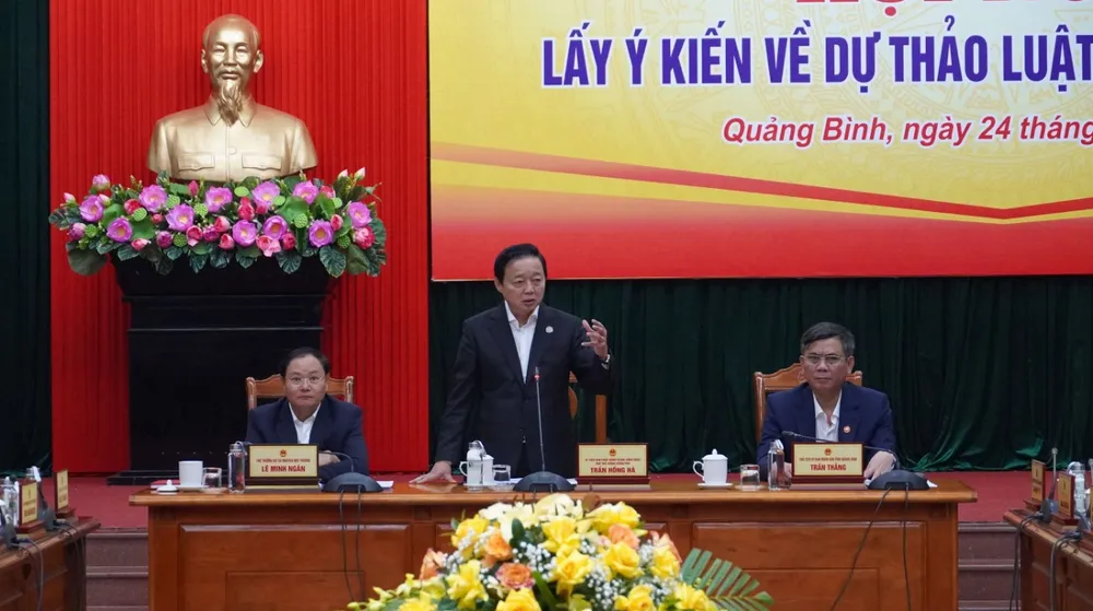 Phó Thủ tướng Trần Hồng Hà phát biểu tại hội nghị