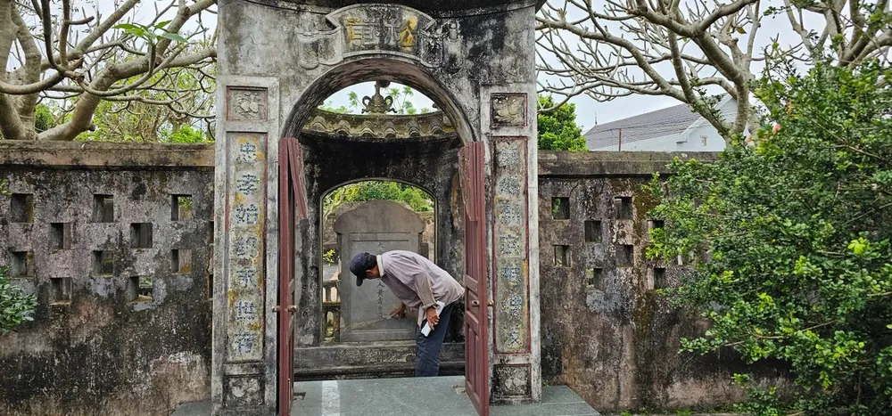 Hậu thế vẫn chăm sóc lăng mộ ông hơn 100 năm nay Hậu thế vẫn chăm sóc lăng mộ ông hơn 100 năm nay
