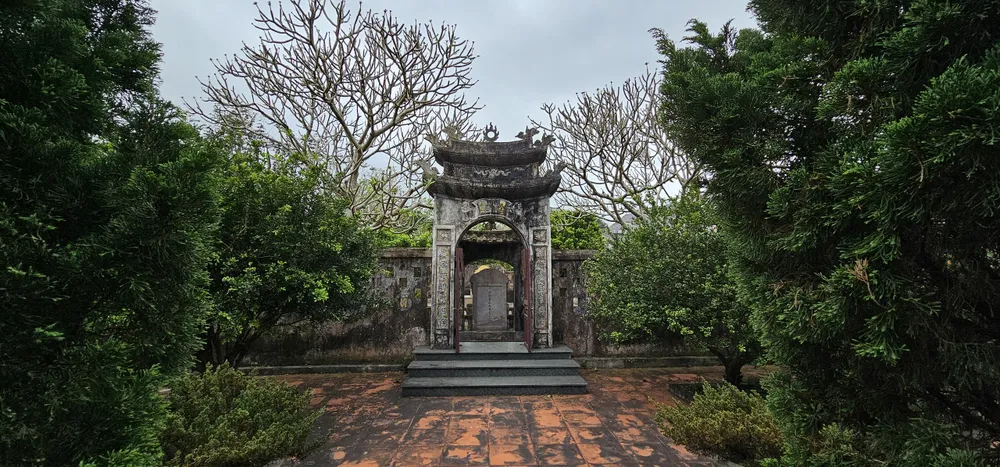 Công nhận lăng mộ và nhà thờ Hoàng Kế Viêm là di tích cấp quốc gia Công nhận lăng mộ và nhà thờ Hoàng Kế Viêm là di tích cấp quốc gia