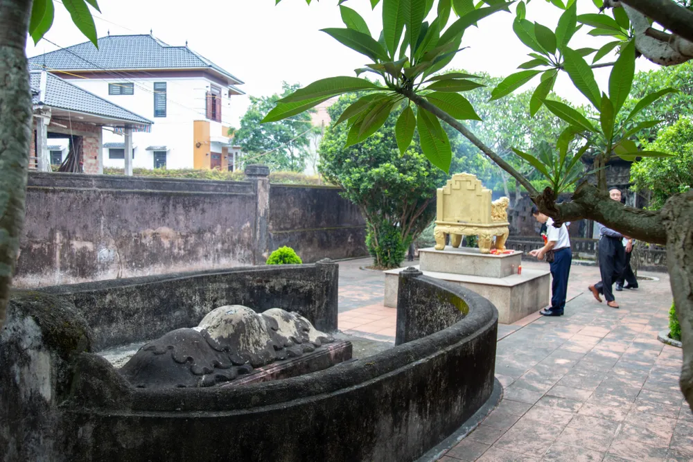 Mộ danh tướng Hoàng Kế Viêm