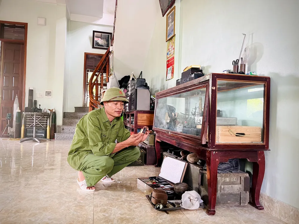 Bên những kỷ vật xưa