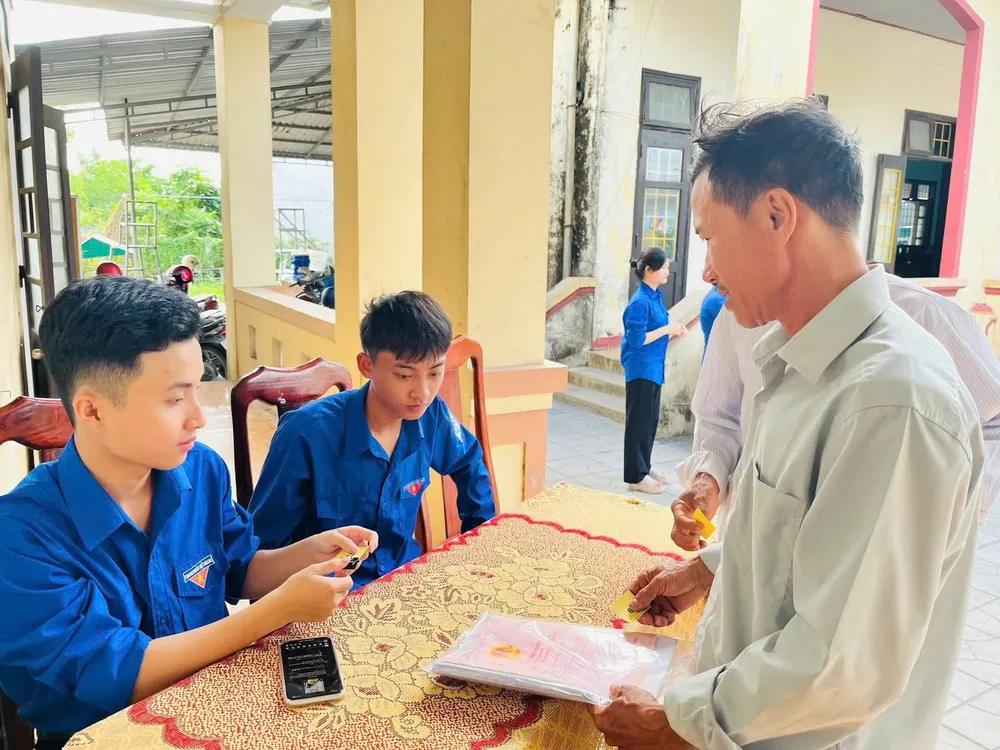 Hỗ trợ người dân lấy số thứ tự thực hiện thủ tục hành chính