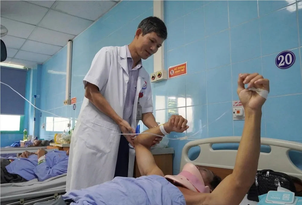 Gia tăng ca chấn thương nặng do leo hái nhãn