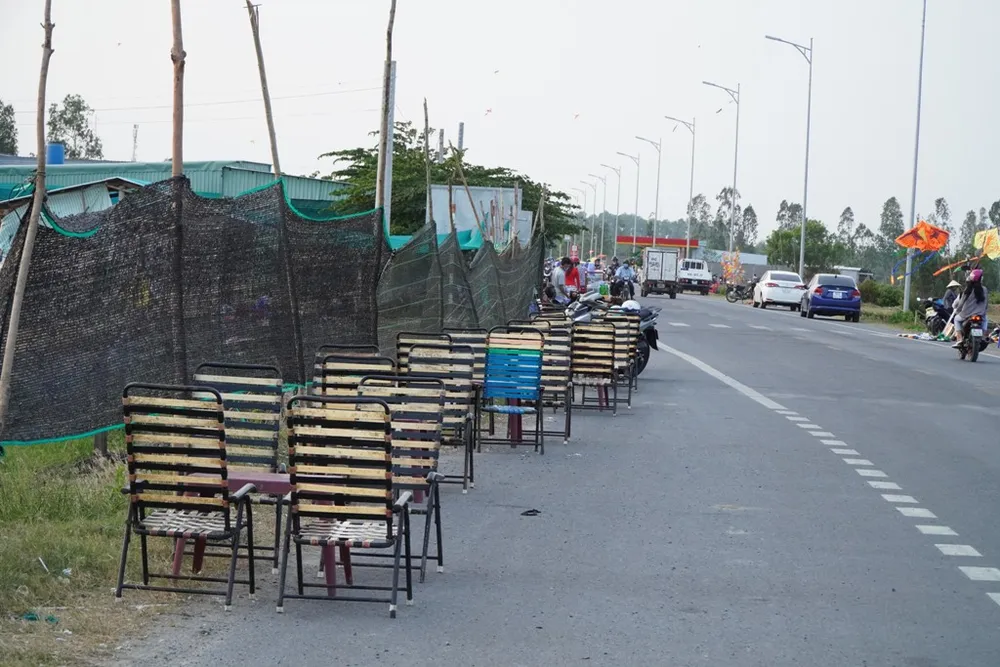 Xuống ruộng uống cà phê, xem thả diều cần đảm bảo an toàn ảnh 2