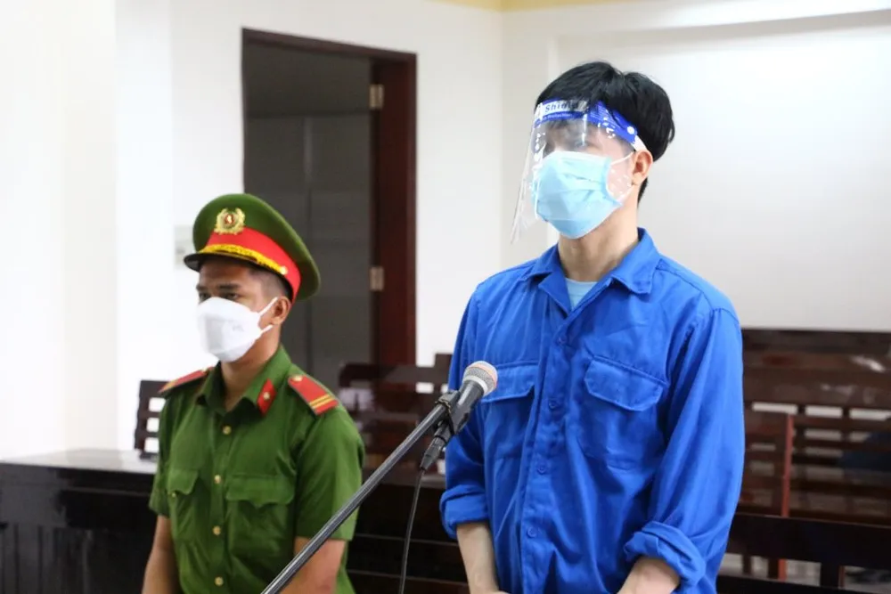 Vĩnh Long: Tàng trữ ma túy và tiền giả lãnh án 20 năm tù ảnh 1