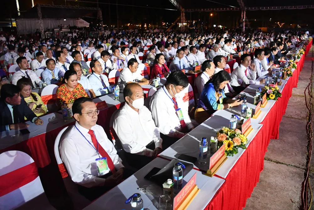 Trà Vinh đón nhận Huân chương Lao động hạng Nhất ảnh 1