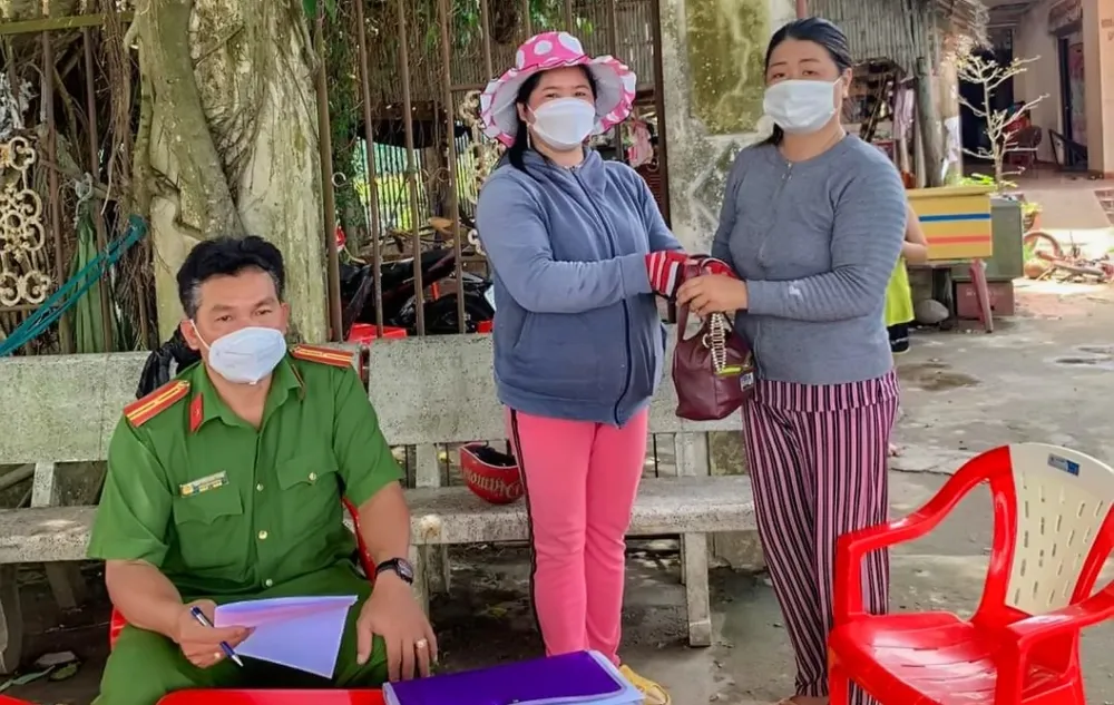 Người bán thịt trả lại gần 50 triệu đồng cho người đánh rơi ảnh 1