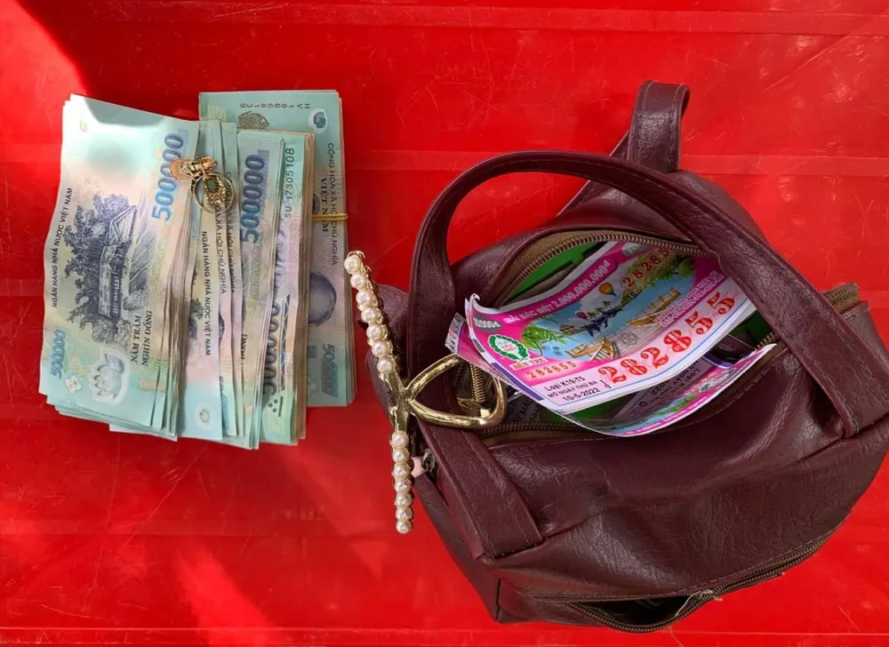 Người bán thịt trả lại gần 50 triệu đồng cho người đánh rơi ảnh 2