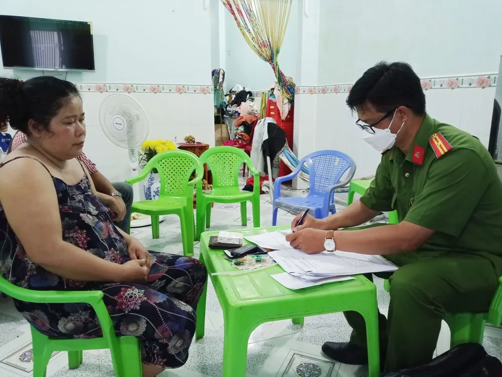 Trà Vinh: Bắt nữ chủ quán cà phê buôn ma túy ảnh 1