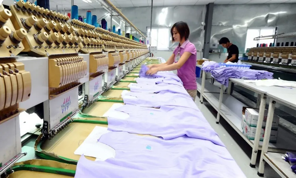 Dệt may chưa kịp vui với đơn hàng đã lo ‘bể’ hợp đồng ảnh 1