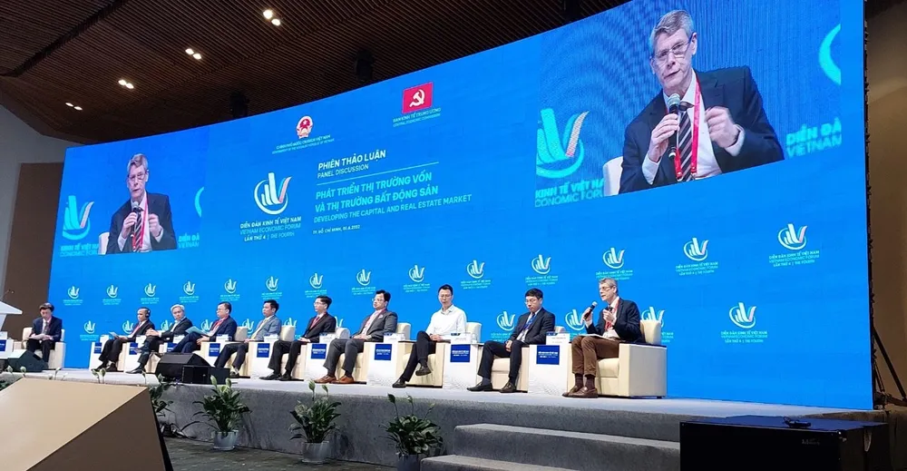 Thị trường vốn và bất động sản cần giải pháp hoàn thiện về khung pháp lý