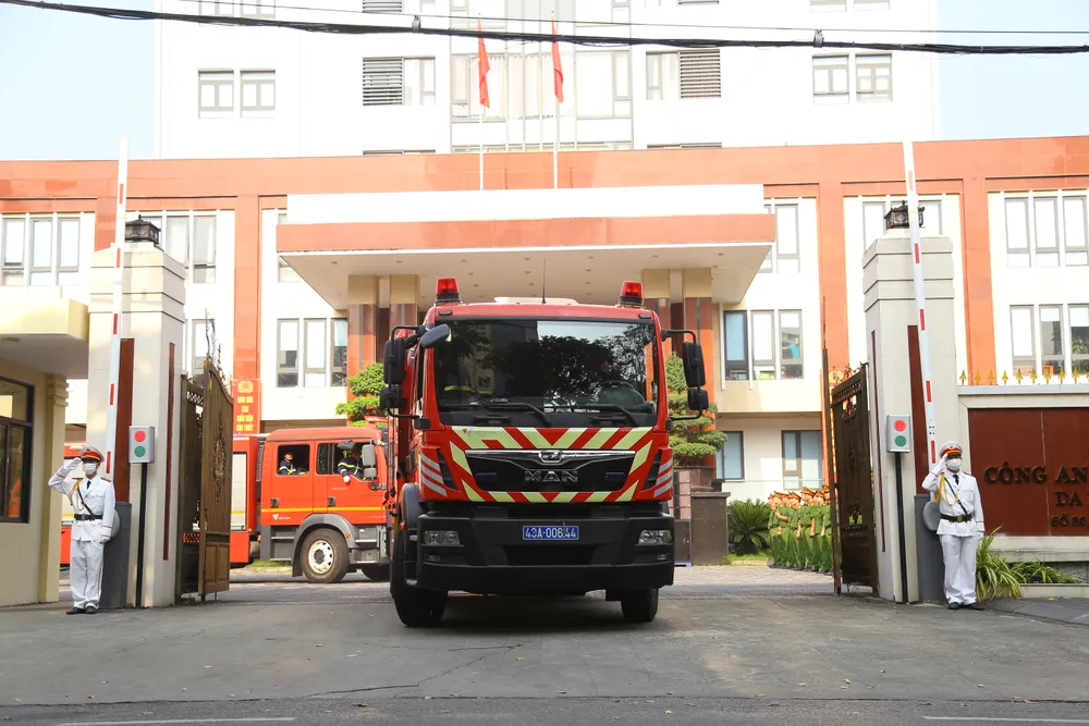 Công an thành phố xuất quân tại buổi lễ Công an thành phố xuất quân tại buổi lễ