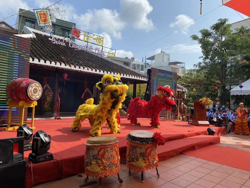 Lễ hội Đình Làng Hải Châu đang trở thành một sản phẩm du lịch văn hóa hấp dẫn, mang đậm bản sắc văn hóa dân tộc giữa lòng thành phố Đà Nẵng hiện đại. Ảnh: PHẠM NGA