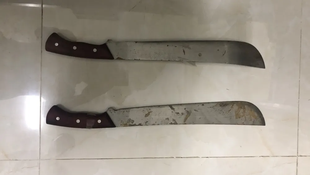 Những hung khí các đối tượng sử dụng. Ảnh: CACC