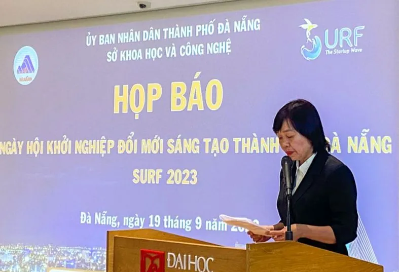 Bà Lê Thị Thục, Phó Giám đốc Sở Khoa học Công nghệ TP Đà Nẵng phát biểu tại họp báo