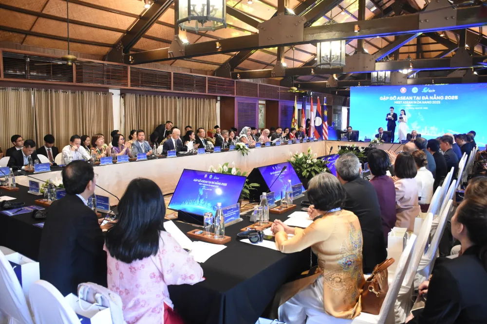 Quang cảnh hội nghị