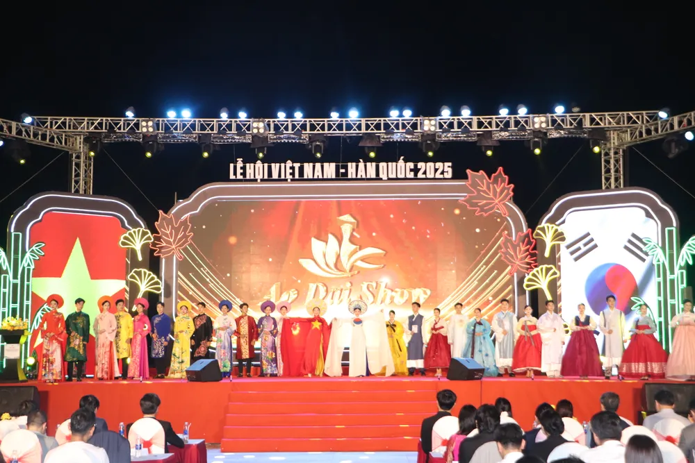 Chương trình nghệ thuật tại Lễ khai mạc