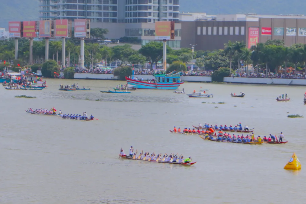 Hơn 500 VĐV tham gia giải đua thuyền truyền thống TP Đà Nẵng - VTV8