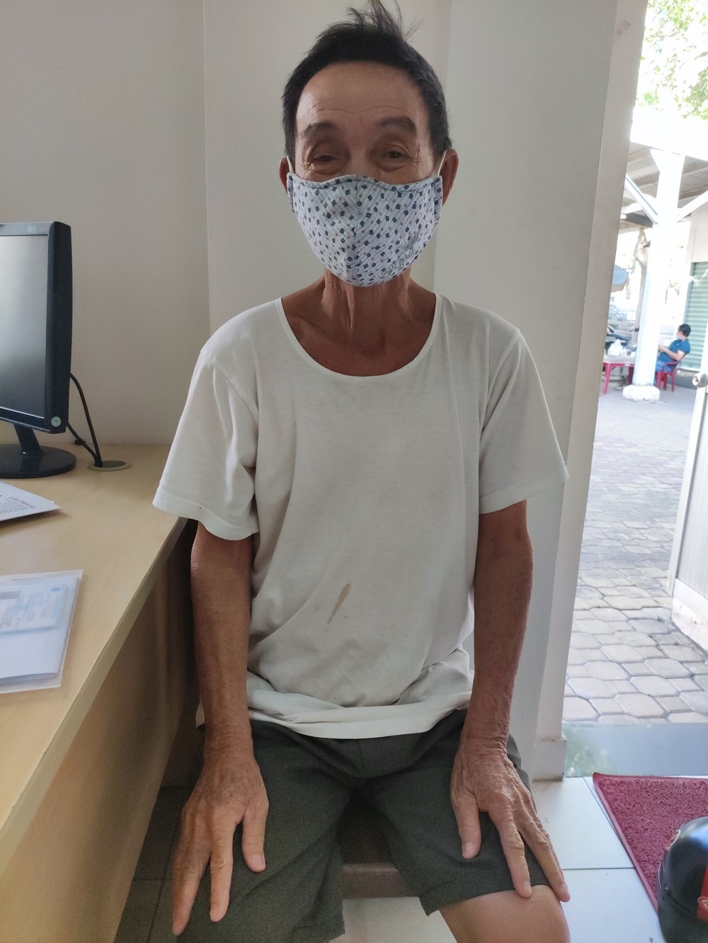 李寶民正為生活及醫藥費發愁。