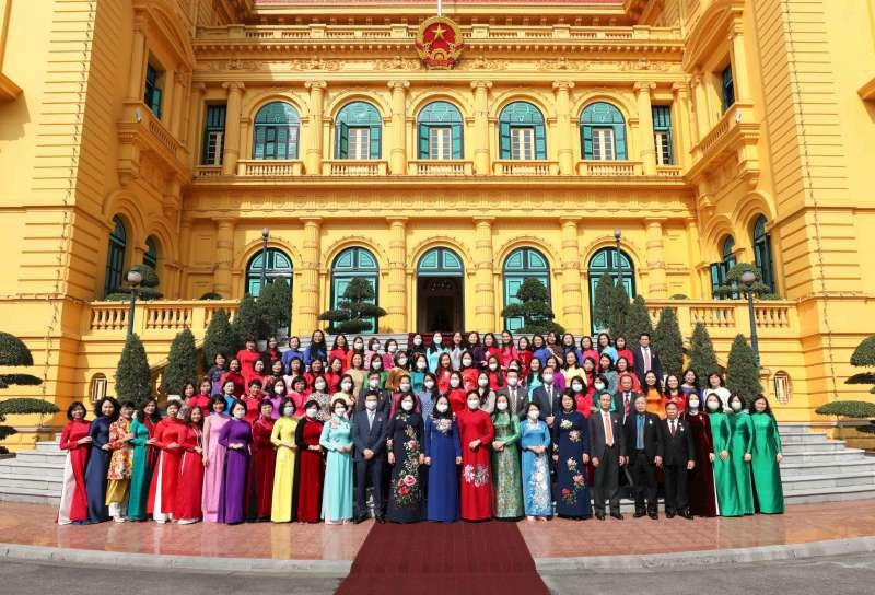 銀行女幹部堅守專業本領