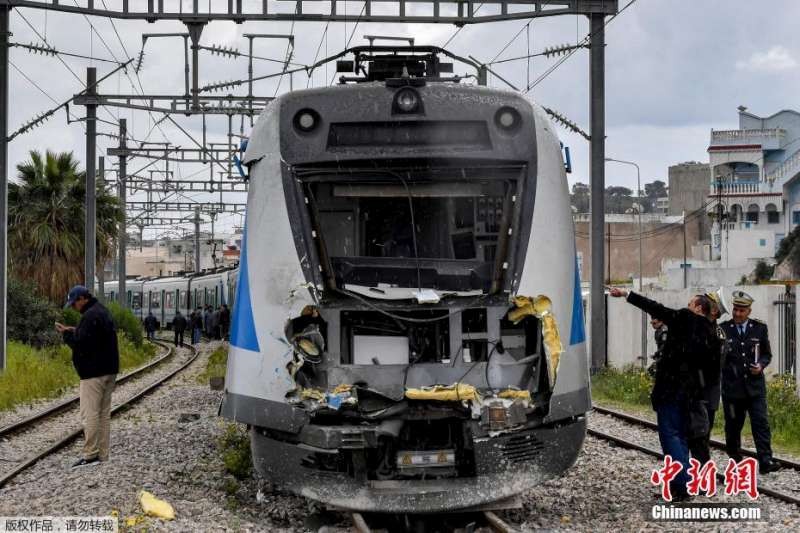 突尼斯發生列車相撞事故