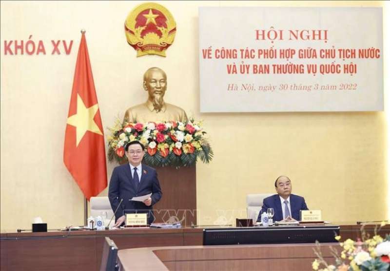 國會監察團與政府舉行會議