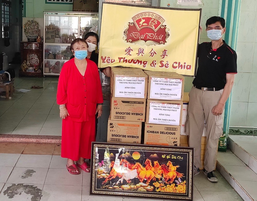 大發食品公司分享愛心活動