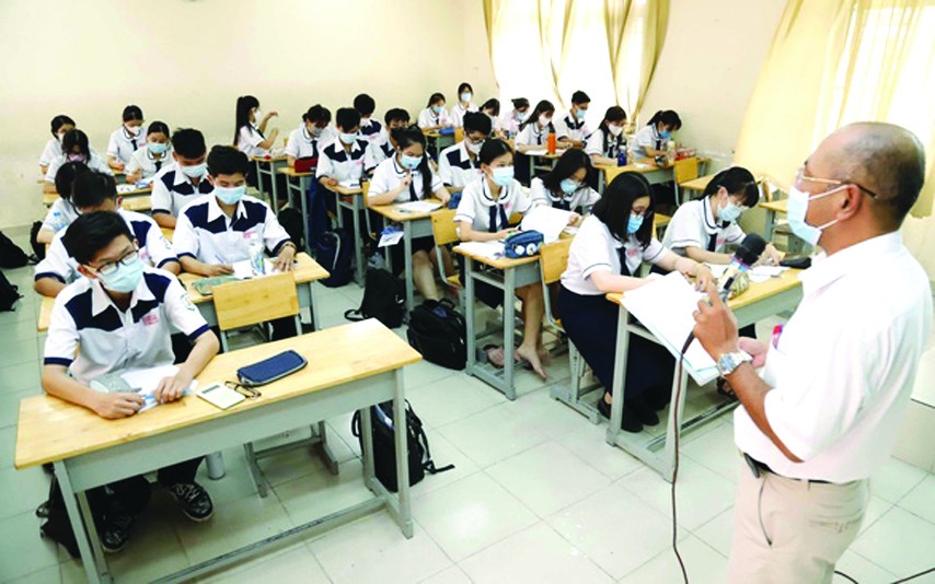 高中入學試報錄比偏高