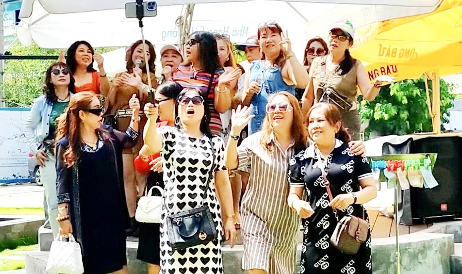 西堤歌聲又飄揚 ảnh 2