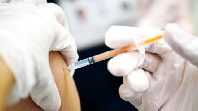 督促加大開展18歲以上民眾第3劑新冠疫苗接種力度。