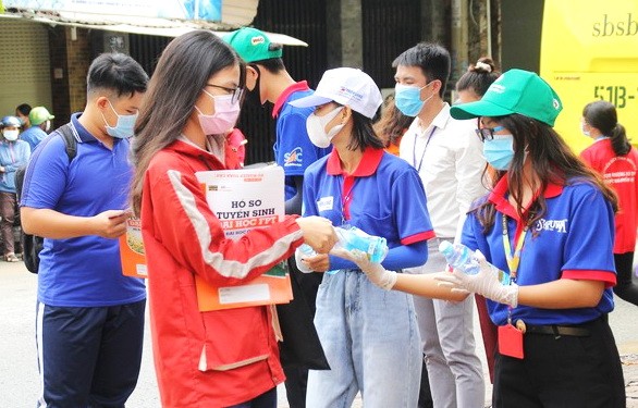 考試季節接力自5月到8月份開展。