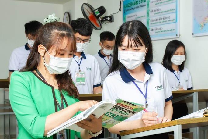 回國勞工獲Esuhai Group培訓管理技能，隨時向各家日本 企業提供人事。