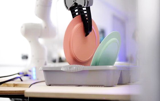 Dyson“祕密”開發家事機器人