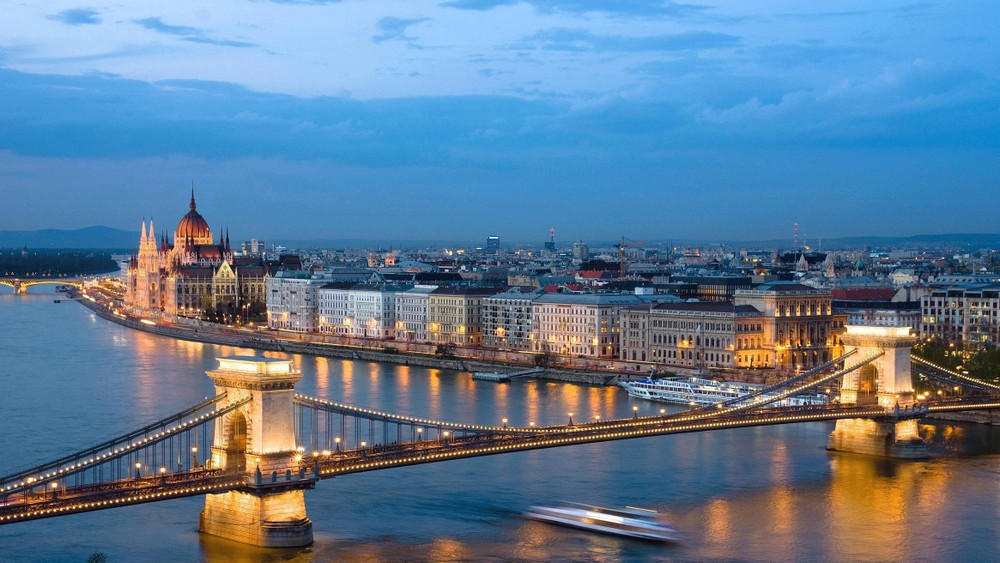 匈牙利多瑙河上。